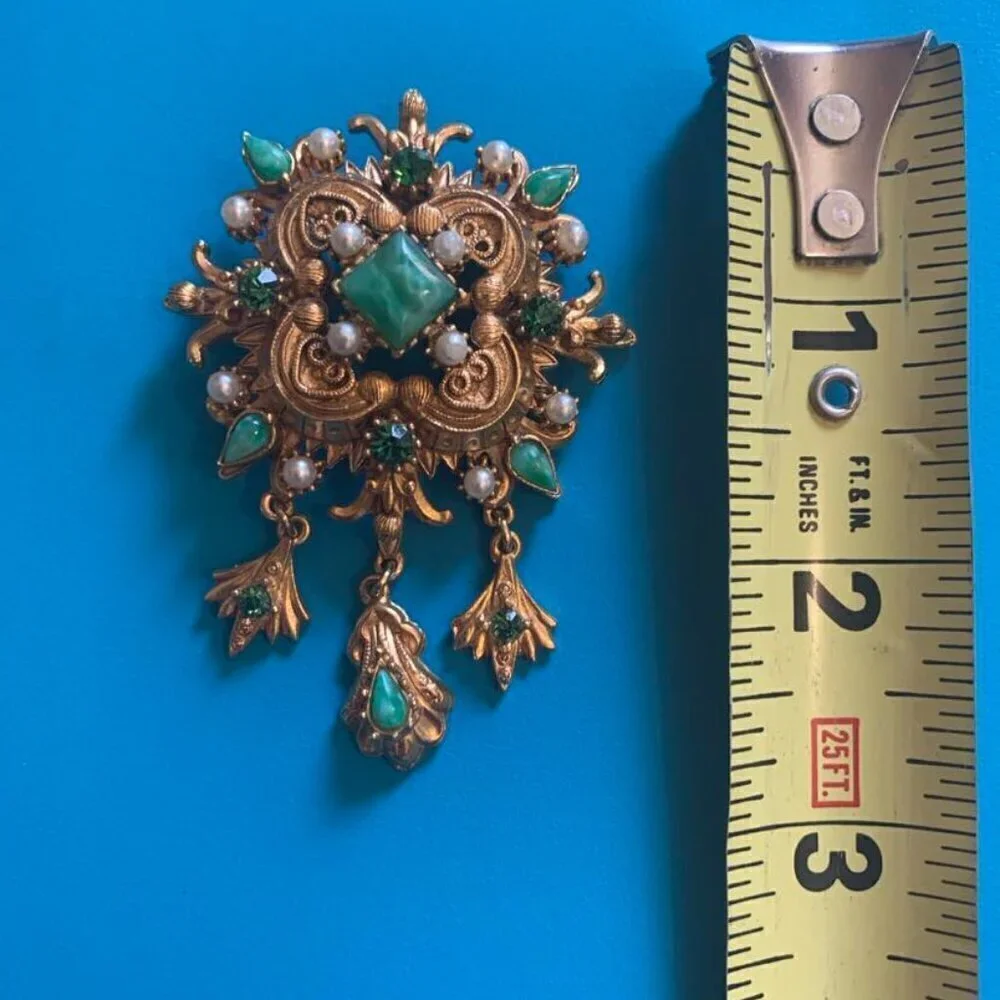 Vintage Ornate 60's Florenza Renaissance Style Brooch/Pin